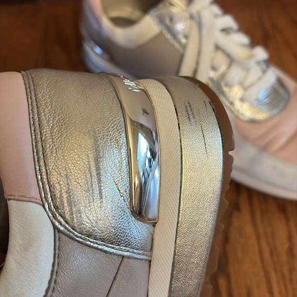Michael Kors women’s Allie silver blush white lace up sneaker leather yoga 10 - Picture 9 of 12